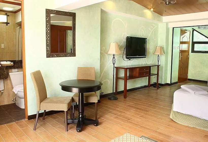 سوییت جونیور, Lee Boutique Hotel Tagaytay
