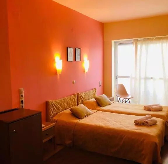 Triple Room Sea View, Rodini