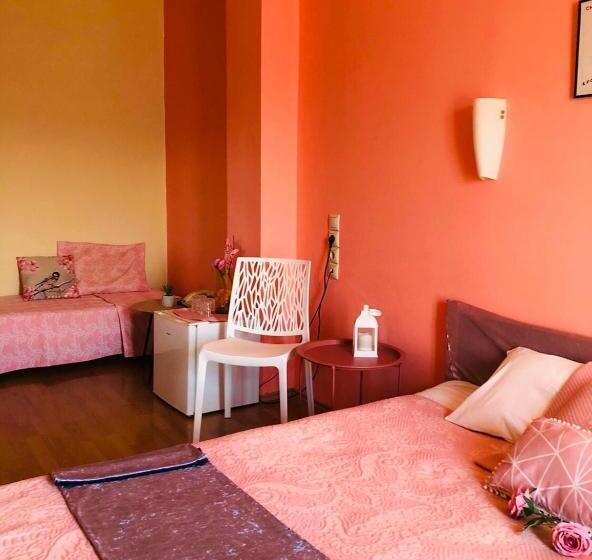 اتاق استاندارد با چشمانداز دریا, Rodini