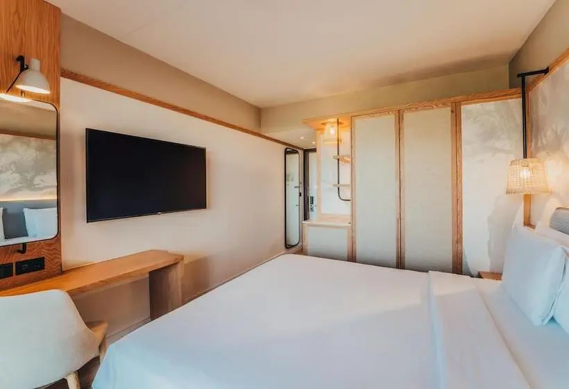 اتاق سوپریور با چشم‌انداز باغ, Radisson Blu Poste Lafayette Resort & Spa