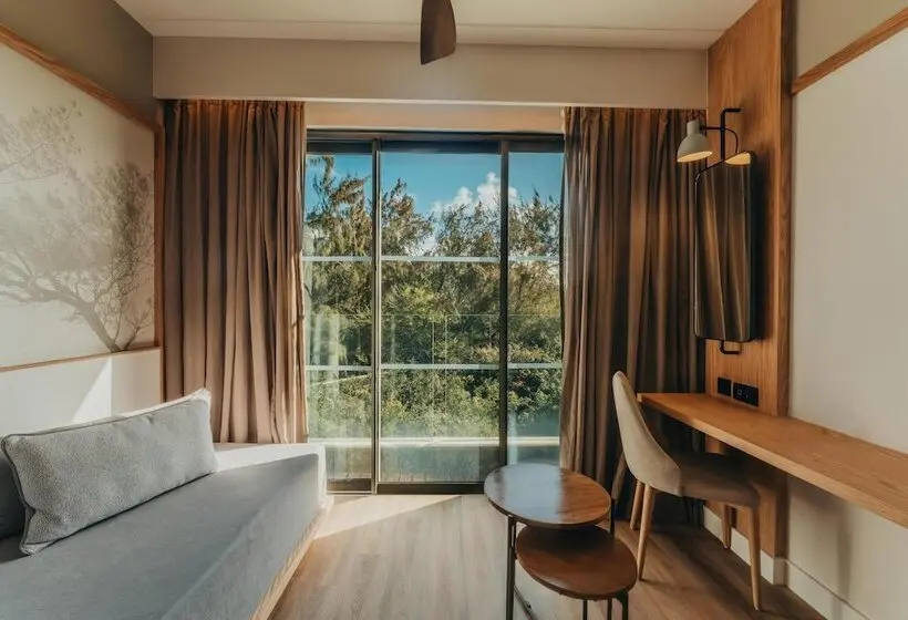 اتاق سوپریور با چشم‌انداز کوهستان, Radisson Blu Poste Lafayette Resort & Spa