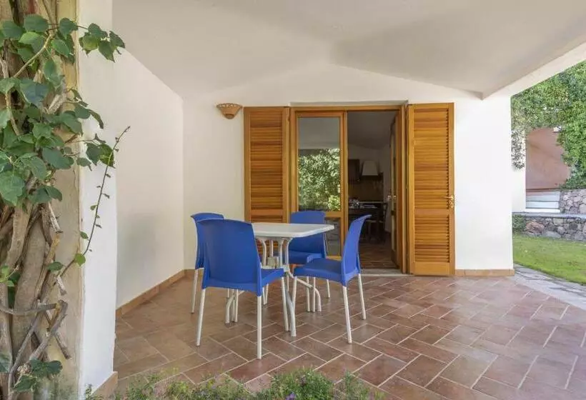 استودیوی استاندارد, Residence Bouganvillage