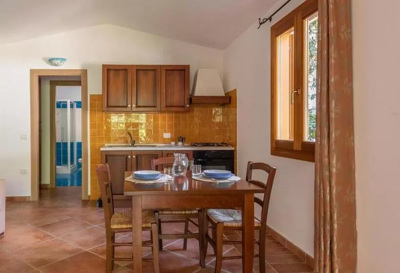 استودیوی استاندارد, Residence Bouganvillage