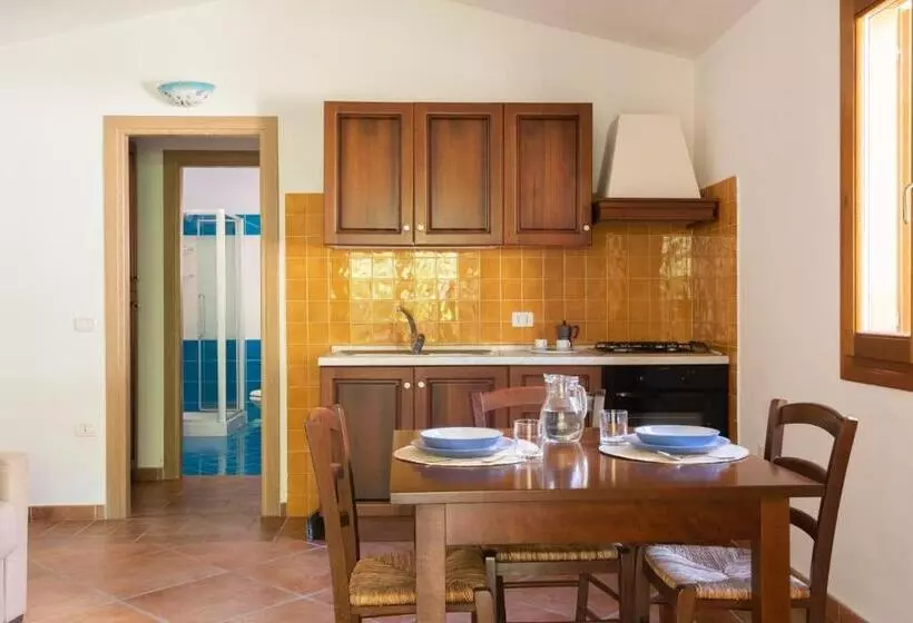 استودیوی استاندارد, Residence Bouganvillage