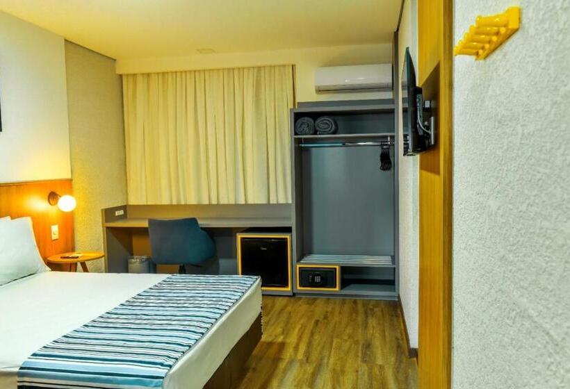 Номер Стандарт, Days Inn By Wyndham Cascavel