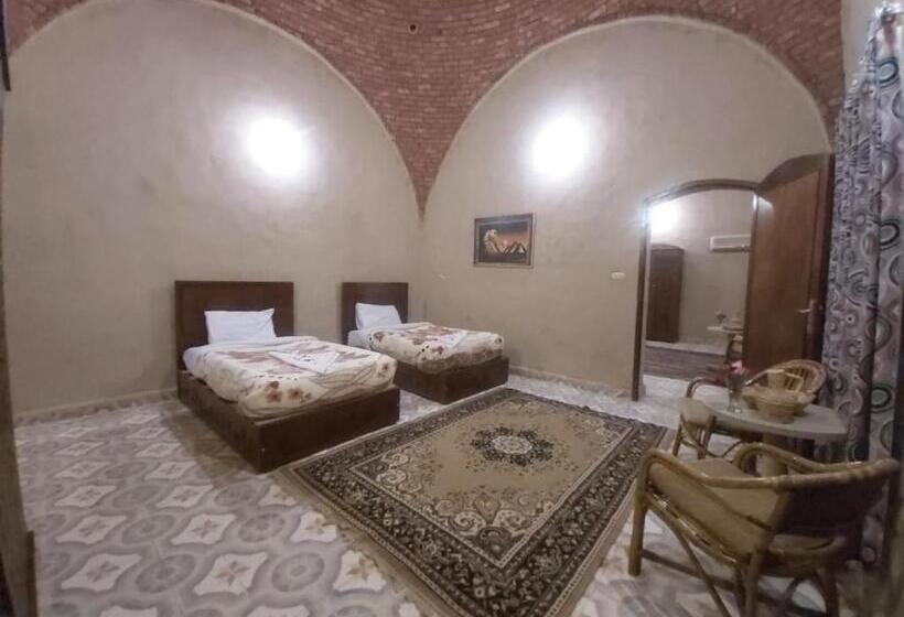 اتاق استاندارد, Sekhmet Retreat Centre