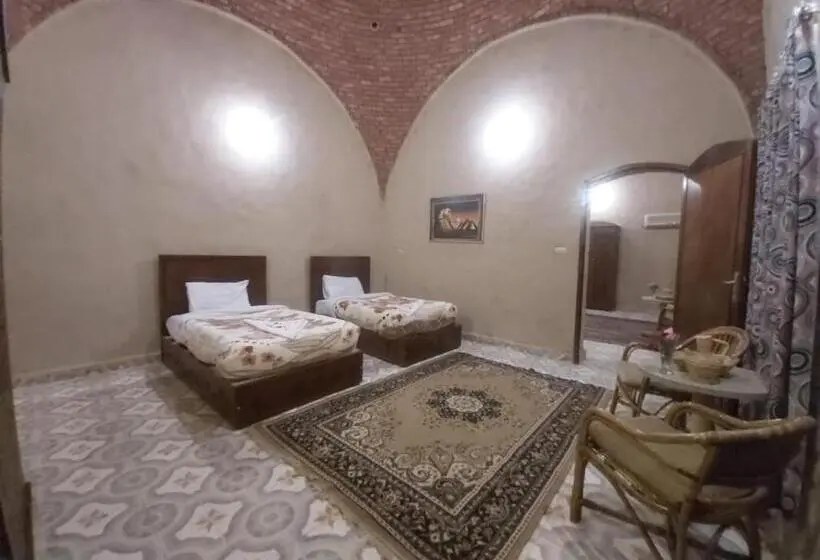 اتاق استاندارد, Sekhmet Retreat Centre
