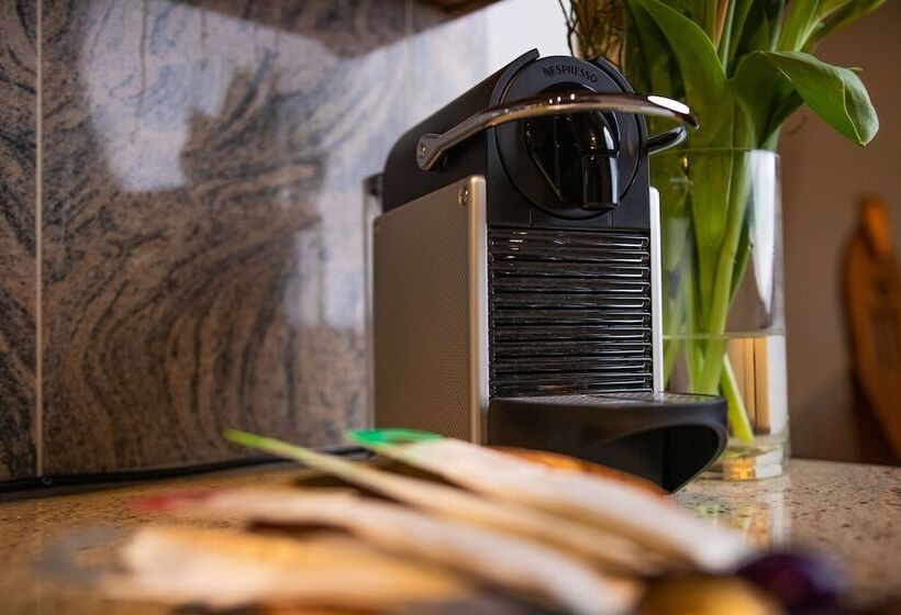 דירת חדר, Burg Gutenfels