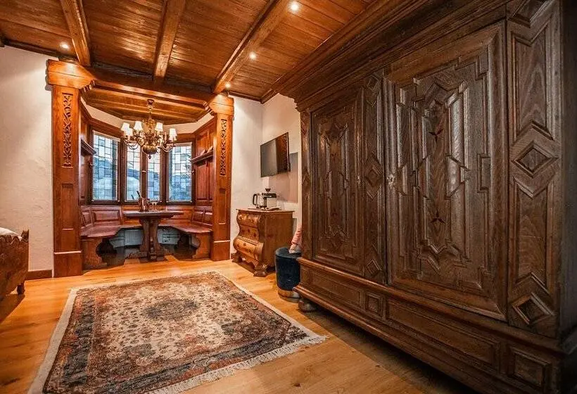 Standard-huone, Burg Gutenfels