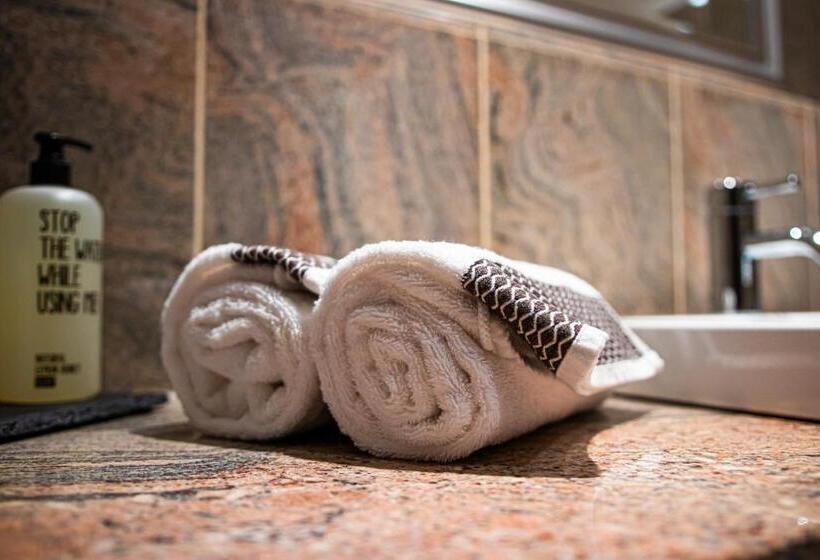 דירת חדר, Burg Gutenfels