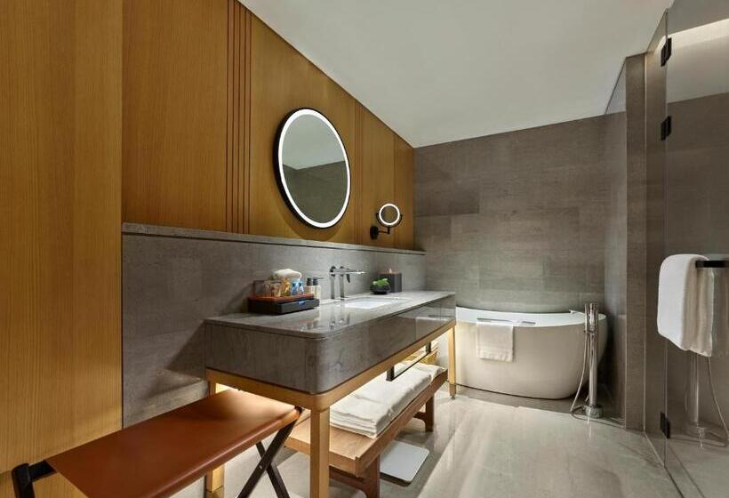 家庭间, Garrya Huzhou Lucun