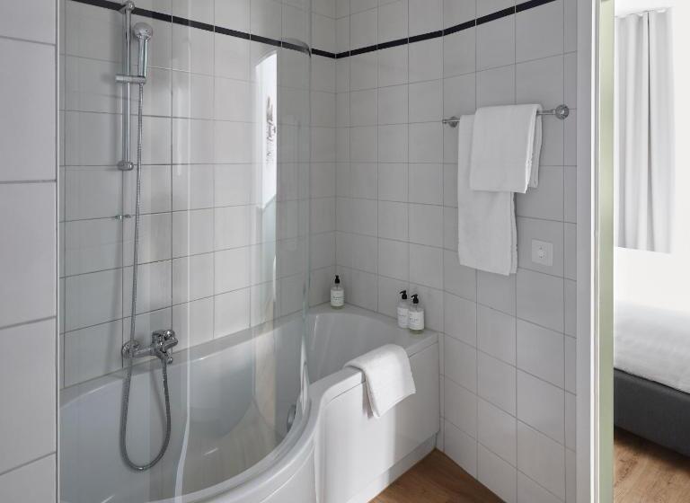 침실 2개 아파트, Base Lausanne