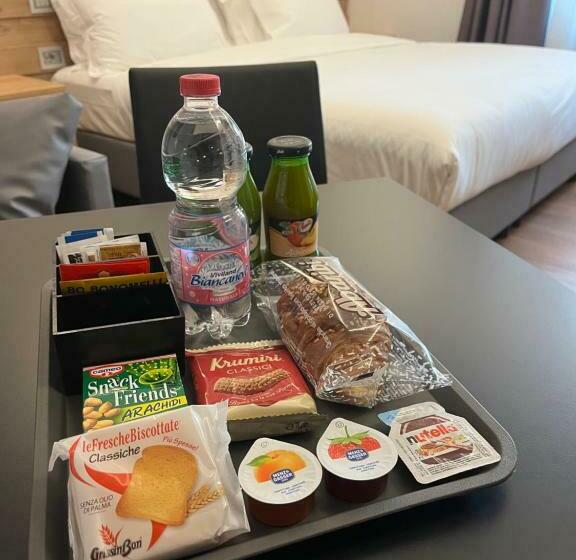 غرفة ديلوكس, Grandi 32