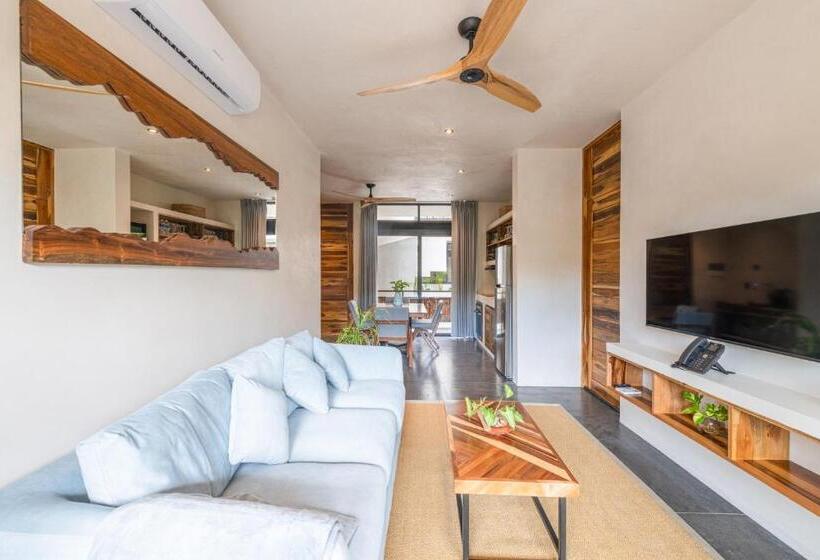 Apartamento 1 Dormitório com Sacada, Irie Tulum