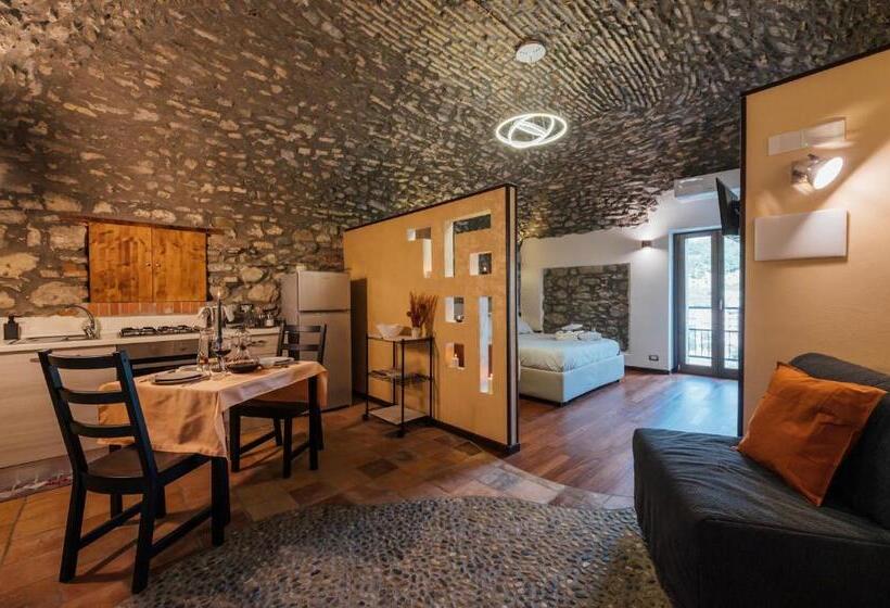 マウンテンビュースタンダードルーム, Vicolo72