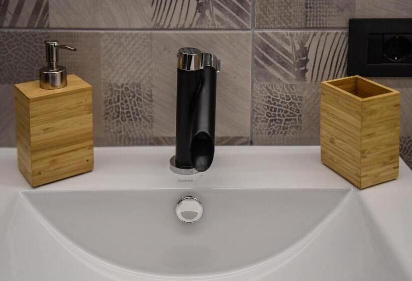 ハイドロマッサージバス付きスイート, Vicolo72