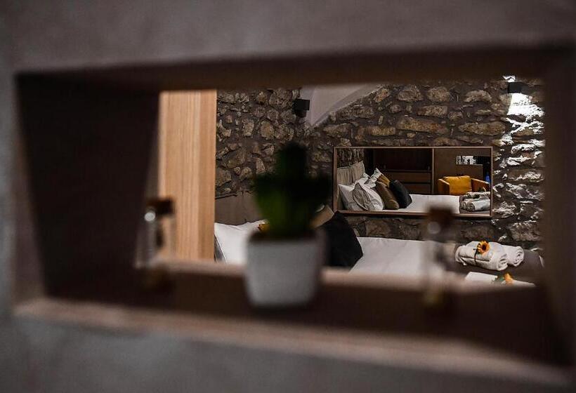 ハイドロマッサージバス付きスイート, Vicolo72