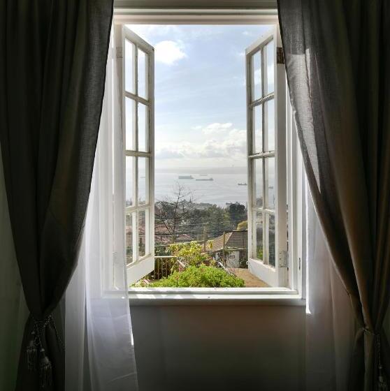 اتاق لوکس با تخت بزرگ, Faro Azul Valparaíso Cerro Alegre