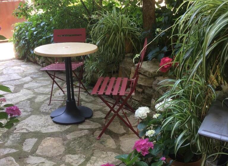 Номер Стандарт Трехместный, Chambres Du Clocher