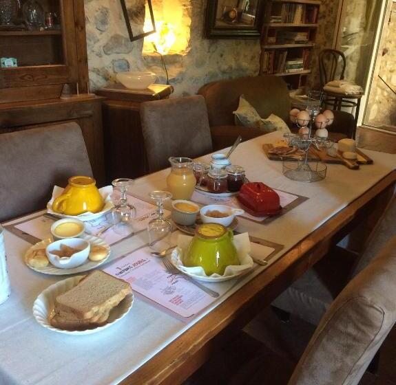 Дом 3 Спальни, Chambres Du Clocher