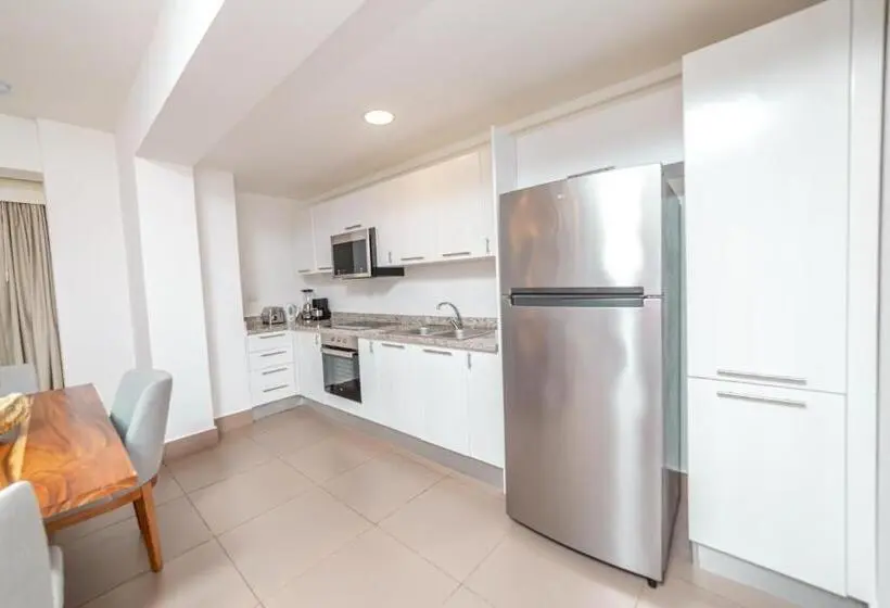 آپارتمان 1 خوابه با چشمانداز باغ, Presidential Suites Cabarete Room Only