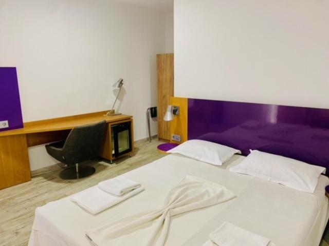 חדר סטנדרט לשלושה עם מרפסת, Belvedere