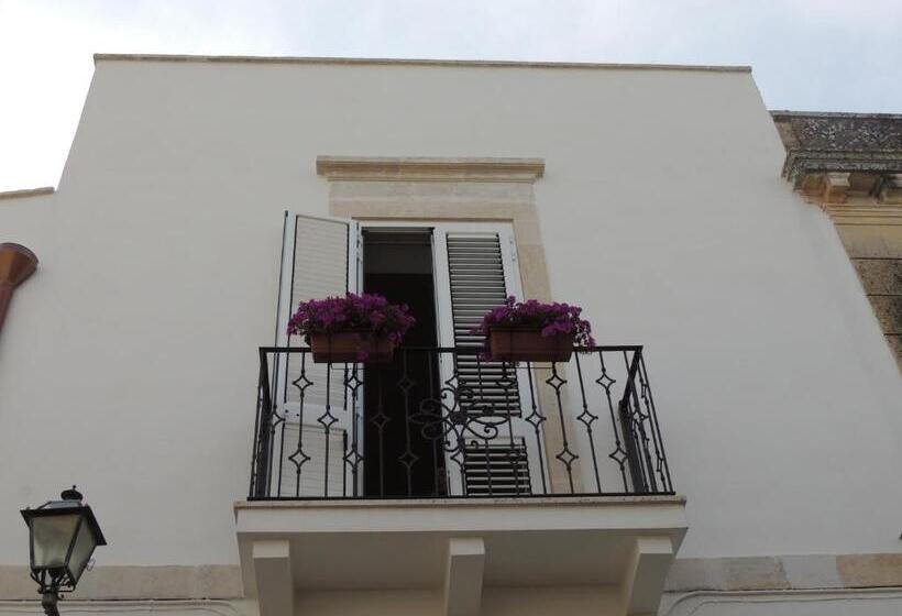 דירת חדר, Le Fiche D’india