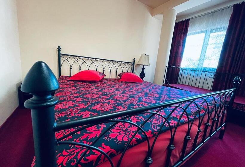 اتاق استاندارد با تخت بزرگ, Pensiunea Texas Self Check In