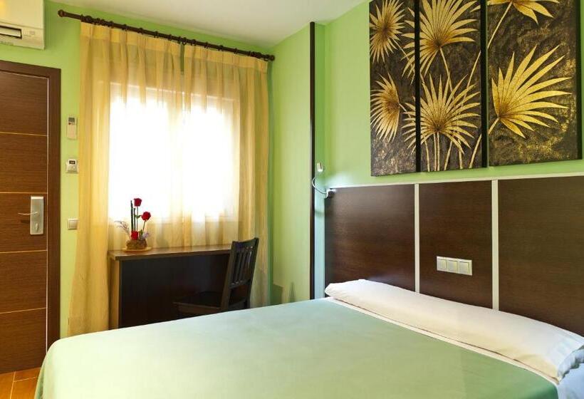 اتاق استاندارد, Hostal Avenida Barajas