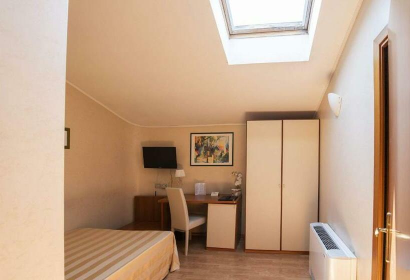 اتاق استاندارد, Cristoforo Colombo