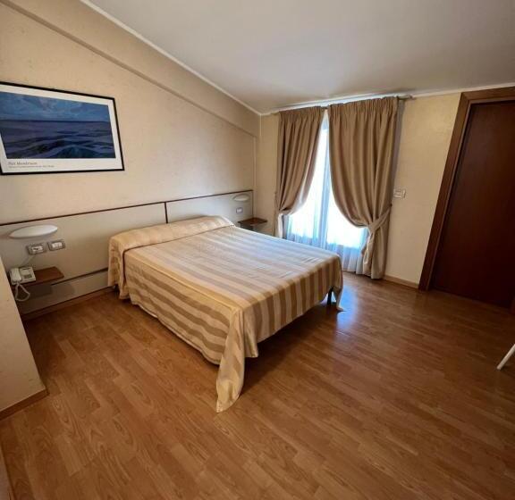 اتاق کلاس بیزنس, Cristoforo Colombo