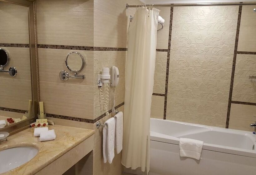 اتاق استاندارد, Grand Mir