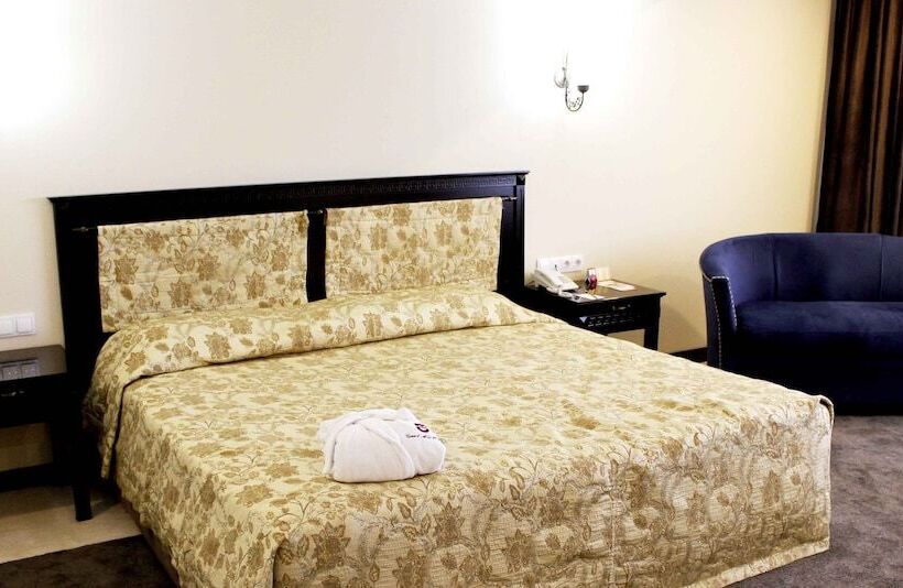 اتاق لوکس, Grand Mir