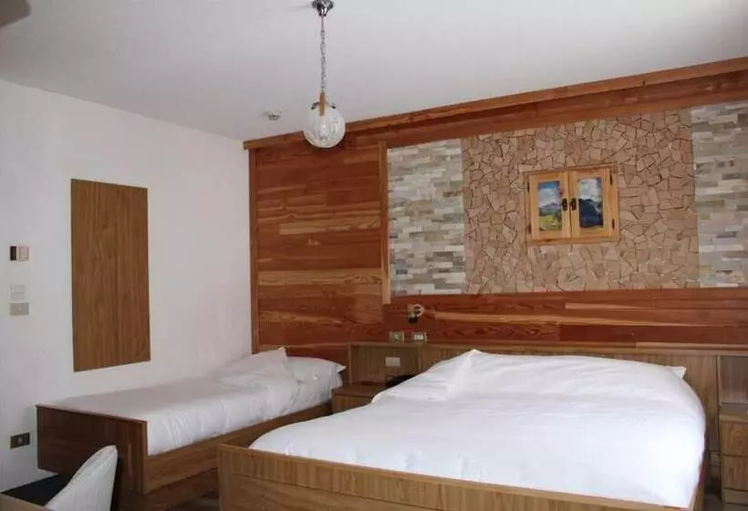 スタンダードトリプルルーム, Rododendro Val Di Fassa