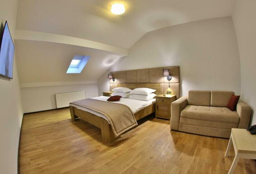 سوئیت خانواده 2 خوابه, Olimp