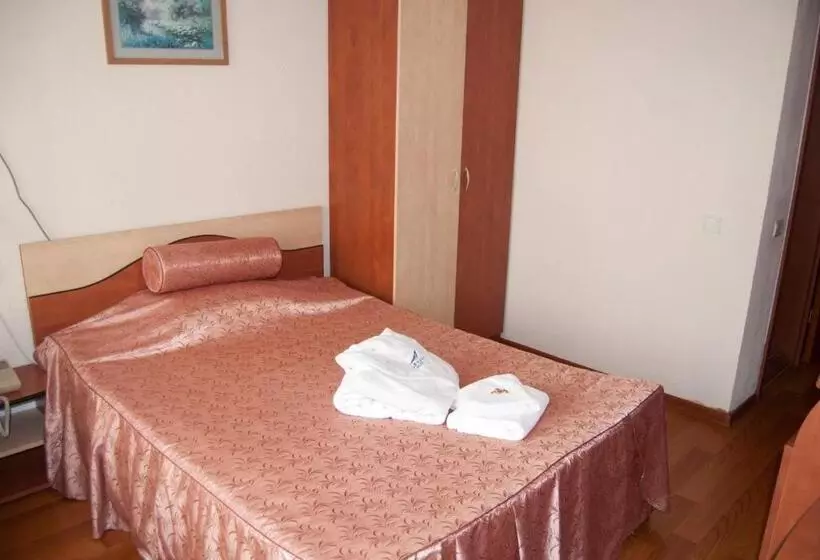 Habitació Estàndard Vista Mar Lateral, Paradiso