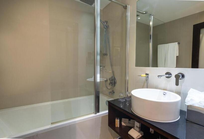 Clubrum, Park Grand Heathrow