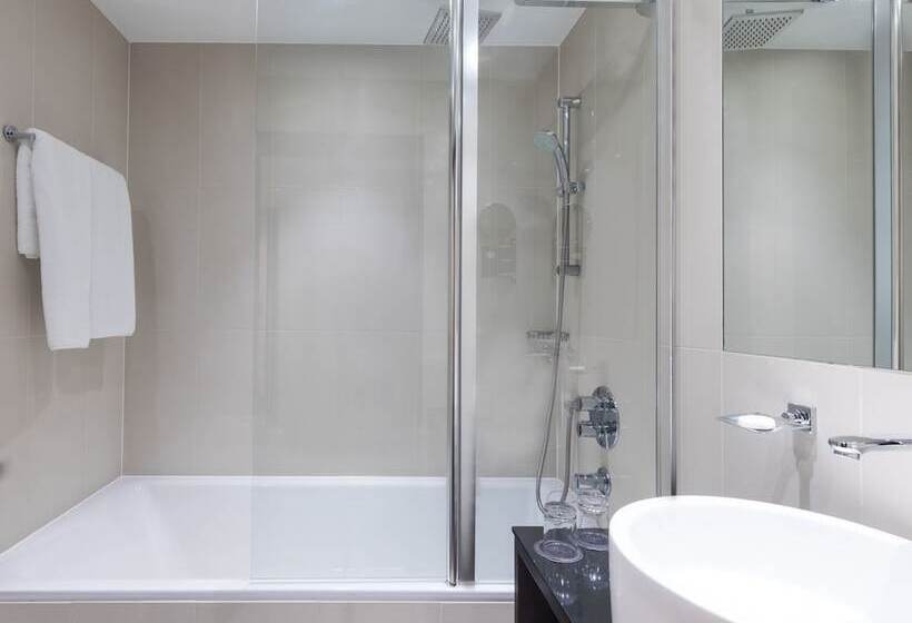 Clubrum, Park Grand Heathrow