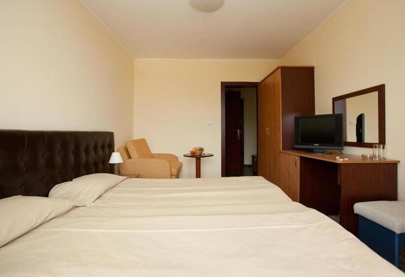Люкс с Балконом, Perla Sun Beach Hotel   All Inclusive