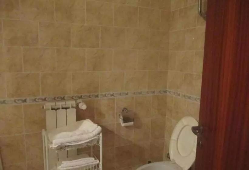 スタンダード4人部屋, Royal Hotel Montevergine