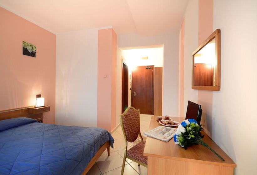 스탠다드 발코니 룸, Royal Hotel Montevergine