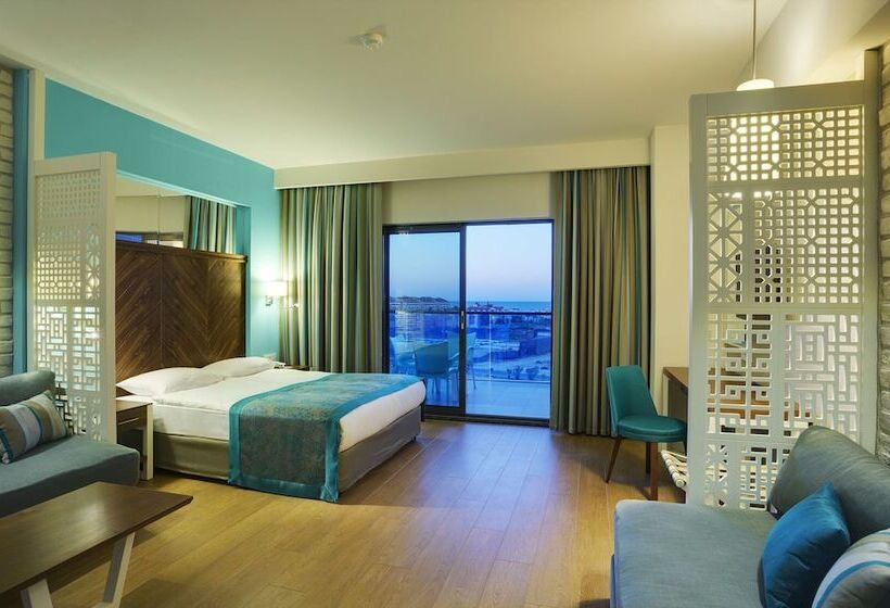 Superior Family Room