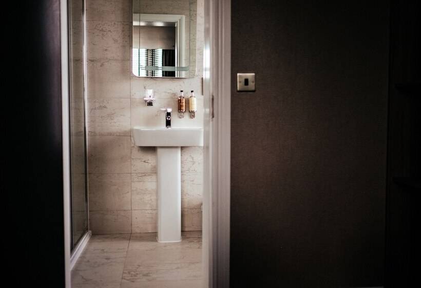 ファミリールーム, The Bold Hotel; Bw Signature Collection