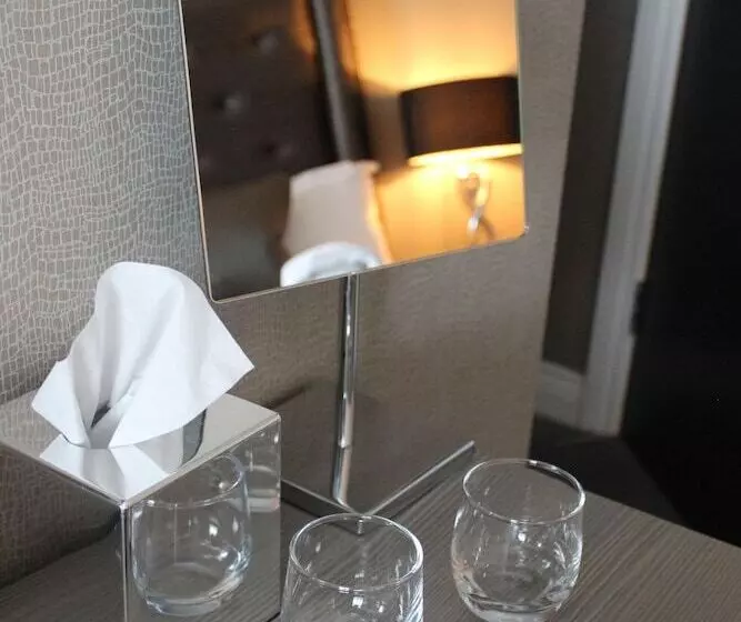 スーペリアールーム, The Bold Hotel; Bw Signature Collection