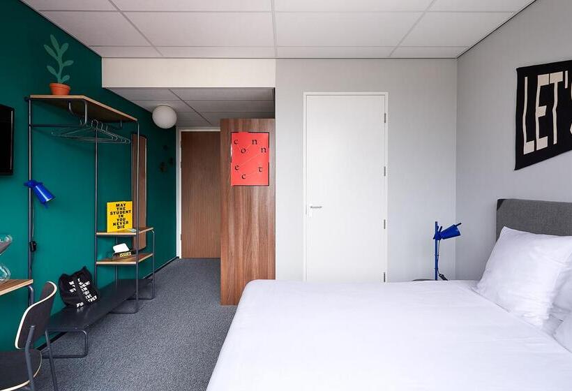 جناح, The Social Hub Amsterdam West