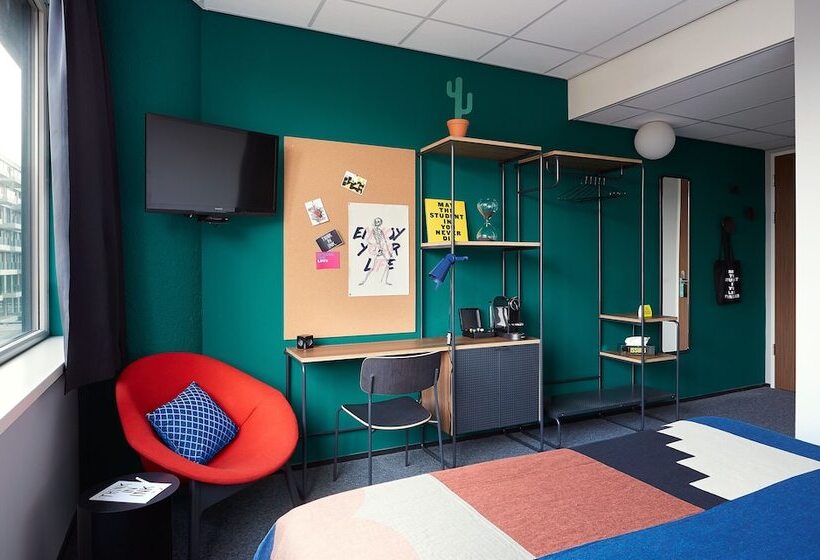 Superior Room, The Social Hub Amsterdam West