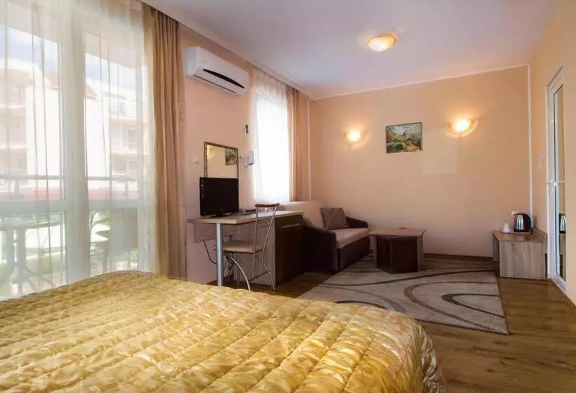 Juniorsviitti Parveke, Family Hotel Venera