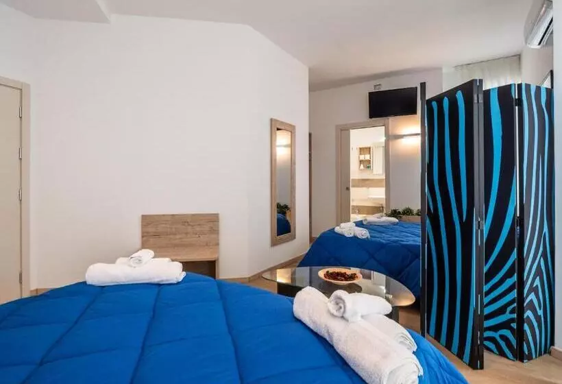 Camera Quadrupla Standard Vista Mare, Villa Sorriso