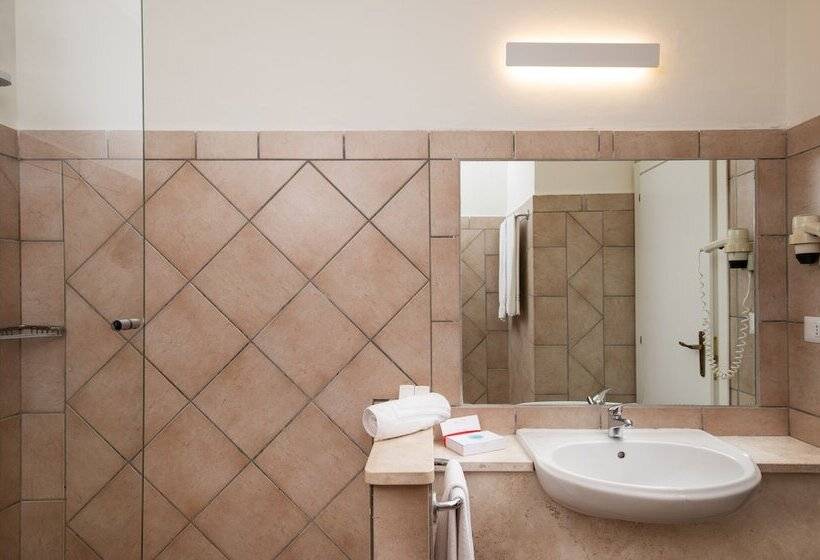 غرفة كلاسيكية, Voi Colonna Village