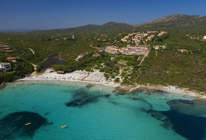 غرفة كلاسيكية, Voi Colonna Village